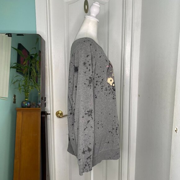 Torrid Gray Long Raglan Sleeve Crew Neck Classic Fit Skull Sweatshirt, 2X #290 - Picture 4 of 9